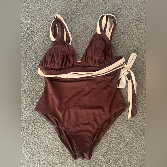 Kenneth Cole New York Other - One piece Bathing suit